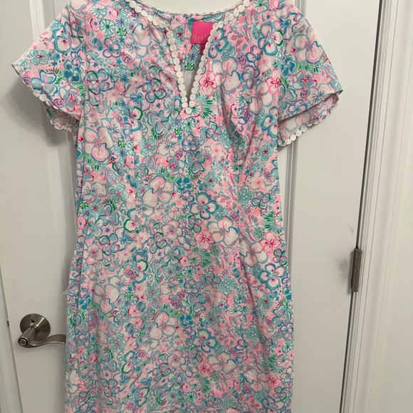 Lilly Pulitzer Dresses & Skirts - Lilly Pulitzer Pink Blue Green Floral Shift Dress! Size 12!